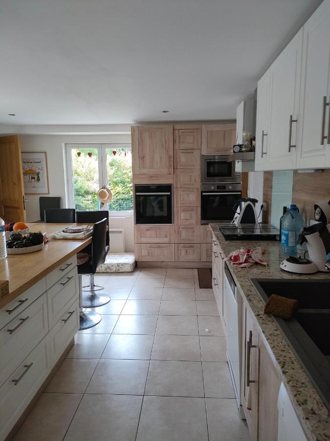 Le Domaine D Estelle Danestal Bagian luar foto